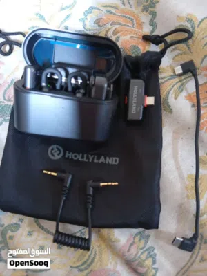 مايك hollyland lark m2s فرصه لعدم التفرغ وسعر ممتازمايك hollyland lark m2s فرصه لعدم التفرغ وسعر ممت