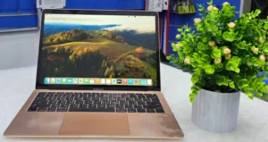 MACBOOK AIR A1932 2019 MODEL INTEL CORE I5 PROCESSOR 8 GB RAM 250 SSD 13.3INCH DISPLAY SIZE