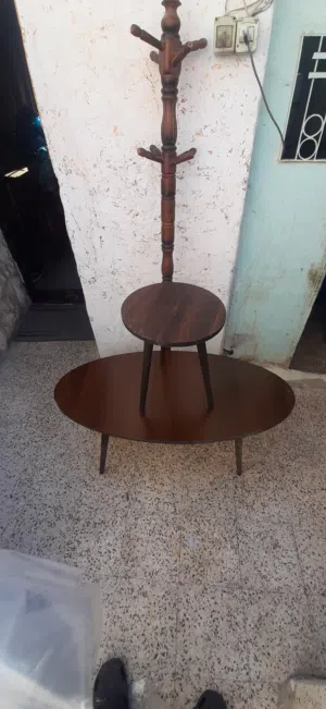 طاولات للبيع