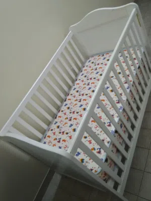 Baby bed with mattress