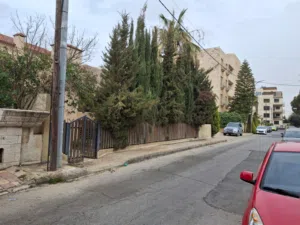 قطعة ارض مميزة للبيع في ام اذينة الجنوبي