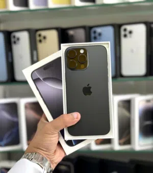 Apple iPhone 16 Pro Max 256 GB in Muscat