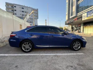Toyota Camry SE 2015– Blue Beauty Excellent Condition New Michelin Tyres