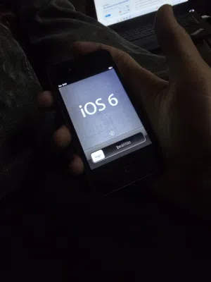 iPhone 4S DualOS