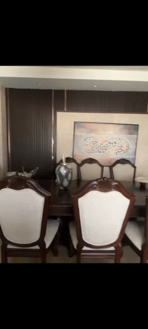 8 كراسي ماركه اكني
