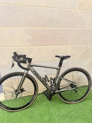 Road Aluminium winner bike size/medium brakes shimno light weight used for 1-2 weeks