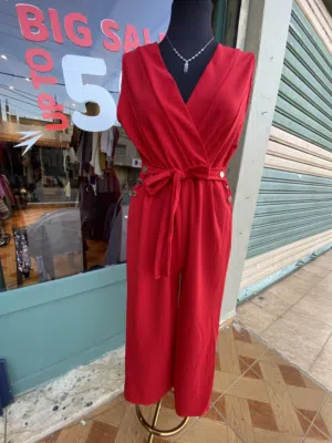 أفرول نسائي جديد بالأتيكيت لون احمر