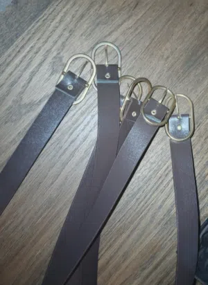 حزامات جلد بني عدد 6