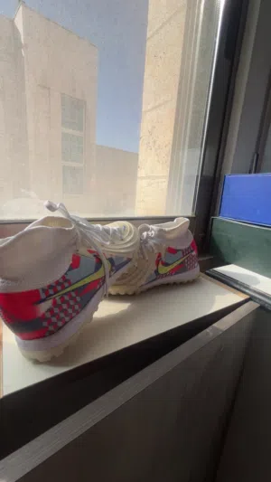 حذاء كرة قدم زحاف