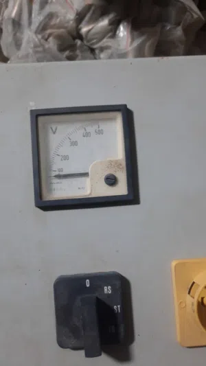 بضاعة كهربائية متنوعة شغالة فكونا من جو الفضة