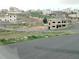قطعه أرض منطقه البيضاء حي العبوس