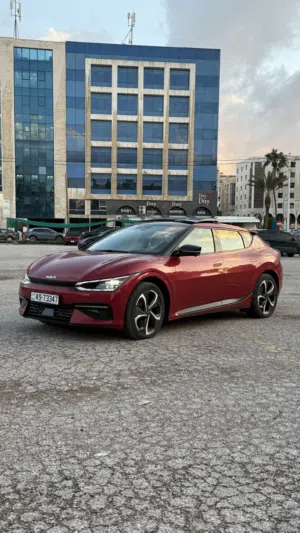 Kia EV6 GT-Line 2022 فل  خمري  دفعة 3000 كاش وبالأقساط