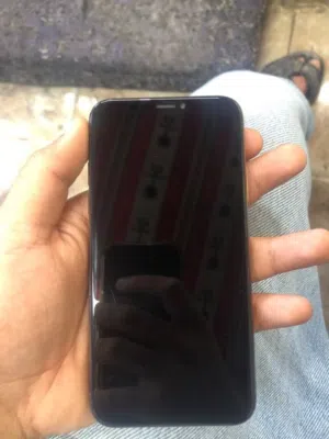 Apple iPhone XS 128 GB in Amman