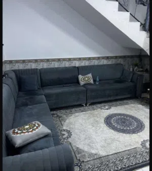 بيت في دور الشرطة قرب المعارض
