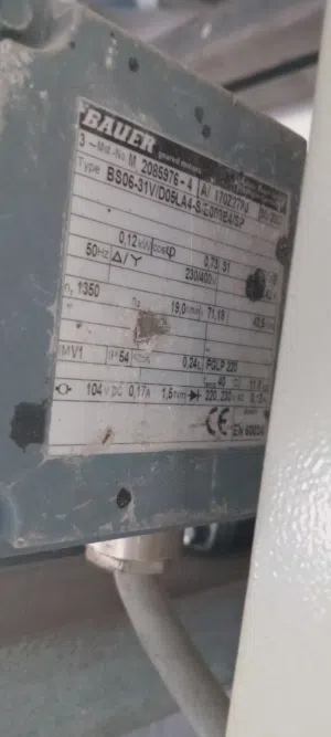 مصعد صناعي للبيع