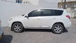 تويوتا راف فور 2012