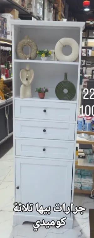 فاترينا خشب تصميم عصري