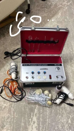 أجهزة بخار وأجهزة تنظيف بشرة