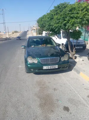 مرسيدس C200 2001