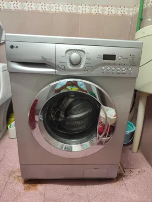 غسالة ملابس LG فل اوتوماتيك