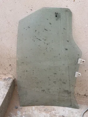زجاج باب خلفي