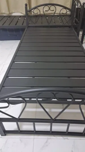 اثاث متفرق للبيع بغرض السفر