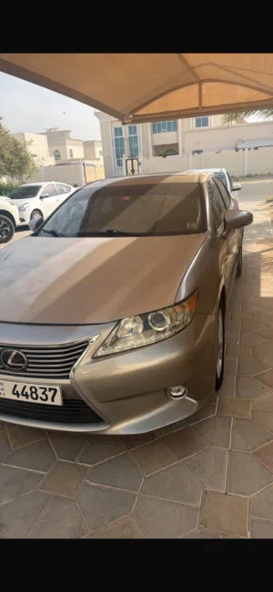 Used Lexus ES in Abu Dhabi