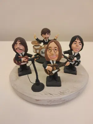THE BEATLES METAL FIGURINES