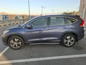 Used Honda CR-V in Al Dakhiliya