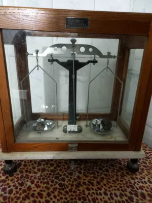 ميزان اثري قيمه كل الوزن 250 جرام