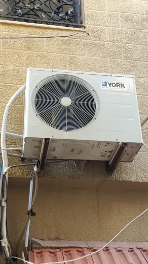 مكيف يورك و ستار هوائي للبيع