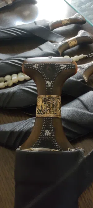 خناجر ظفاريه قرن جواميس اصليه ونصل حاده