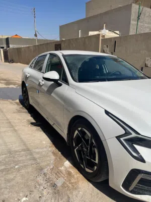 سياره k5 موديل 2025