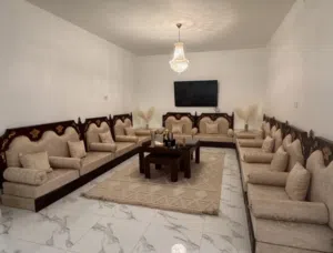 يوجد جلستان استعمال نظيف