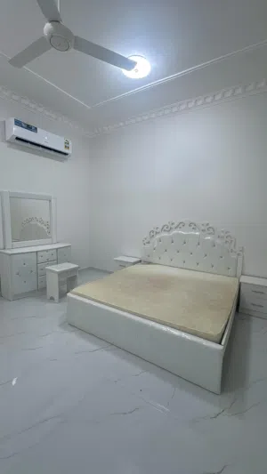 اثاث غرفة نوم للبيع