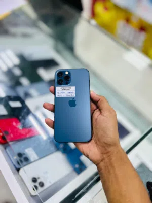 iPhone 12 Pro- 128 GB - Satisfactory working phone