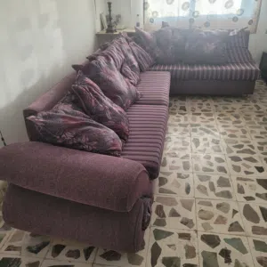 طقم كنب كورنر مستعمل بسعر مناسب