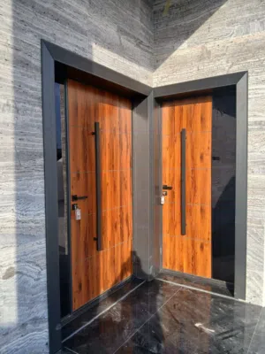 Cast aluminium door