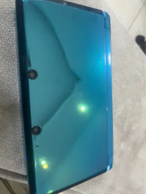 Nintendo 3ds نظيفه أب 40او بدل مع بي اس فيتا