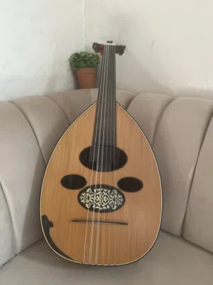 عود احترافي سوري للبيع
