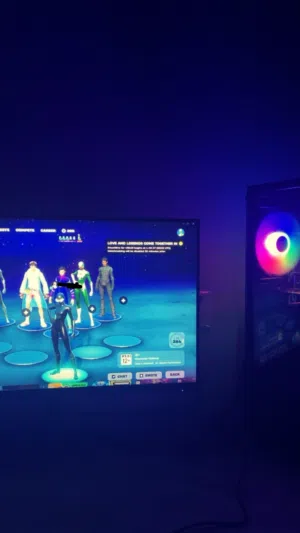 حساب فورت للبيع