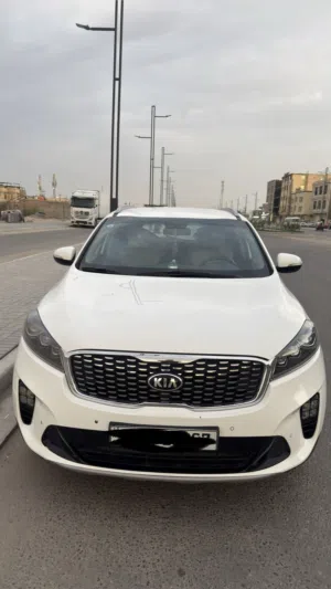 Used Kia Sorento in Basra