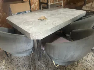 طبلة طعام مع كراسي