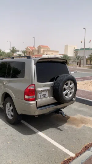 موستبيشي باجيرو