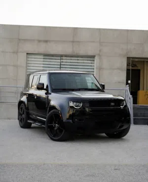 2024 Defender 110 P300 2000cc بنزين ..  عداد قليل 11,000 Miles