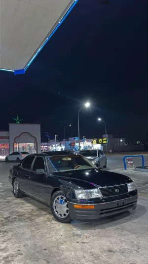 Used Lexus LS in Al Batinah
