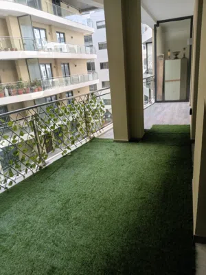 2 Bedrooms luxury apartment freehold