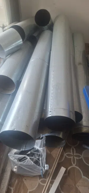 مدخنه مطعم مع الشفاط بحاله جديده