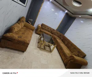 طقم كورنر تفصيل 9 مقاعد بحاله ممتاز اسفنجو عالي وقعدتو ممتازه