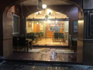 مطعم مصري للبيع بالمعدات  Egyptian restaurant for urgent sale